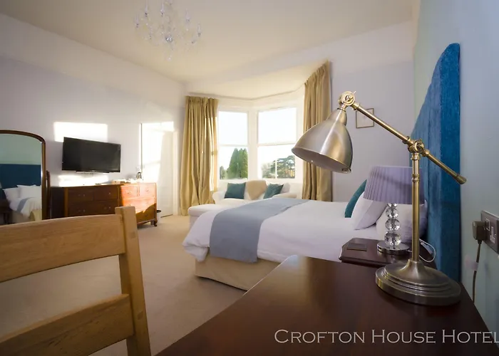 Crofton House Hotel
