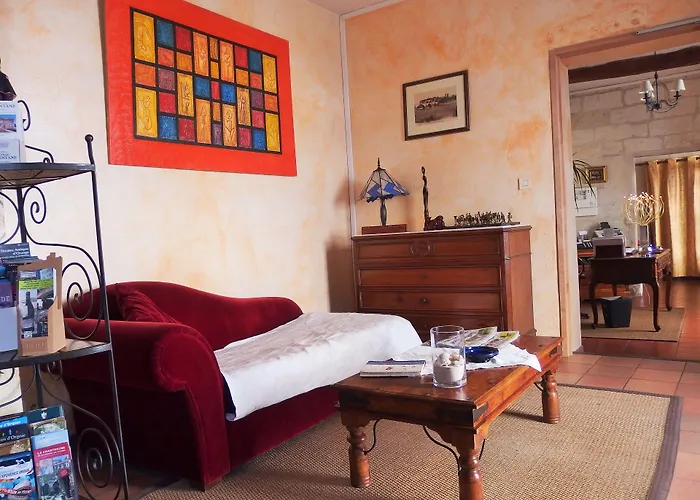 Au Saint Roch - Hotel Et Jardin
