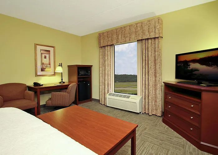 Hampton Inn & Suites Murray