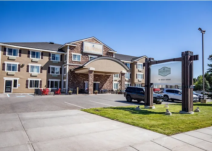 Yellowstone Park Hotel