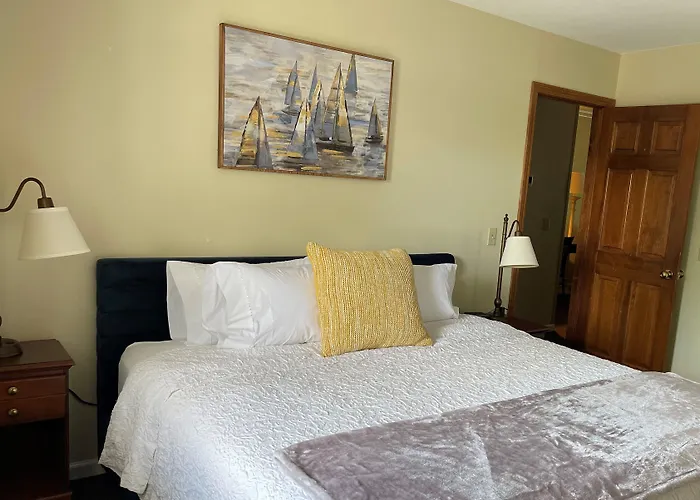 The Central Downtown Inn Suites