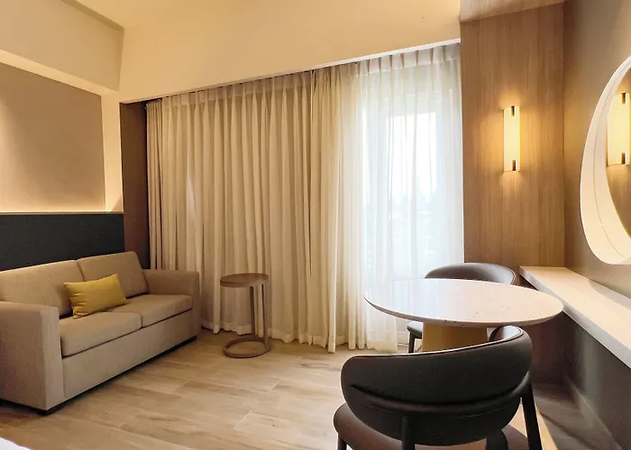 Taal Vista Hotel