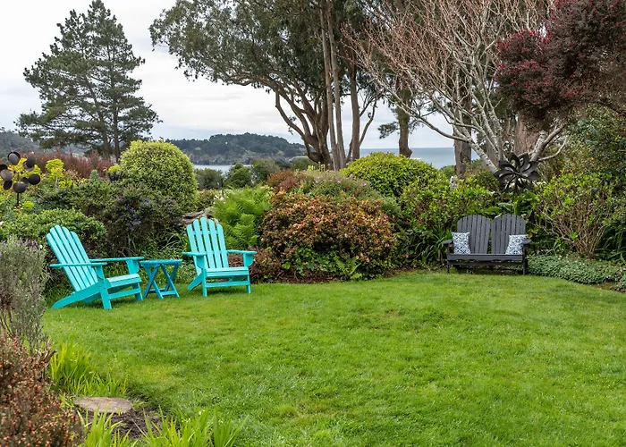 Headlands Inn Bed And Breakfast