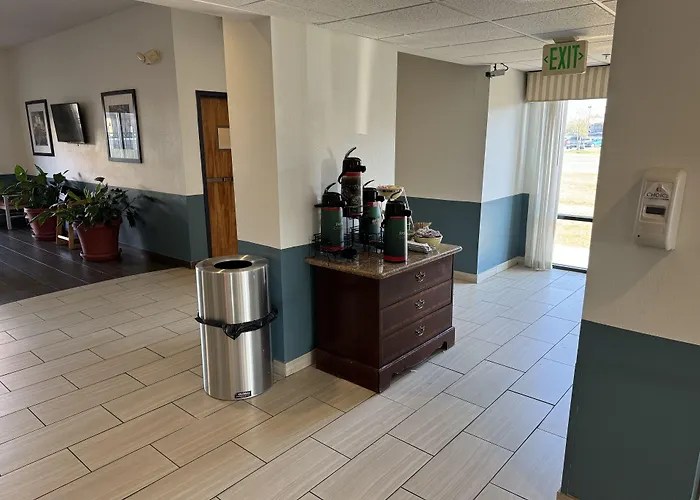 Quality Inn & Suites Hattiesburg North