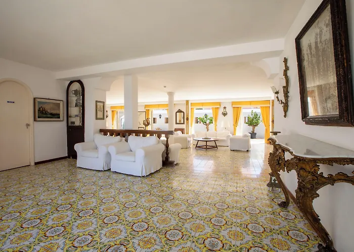 Hotel Torre Dei Borboni