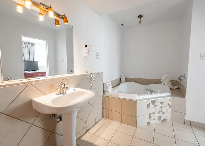 Hotel les Suites Labelle