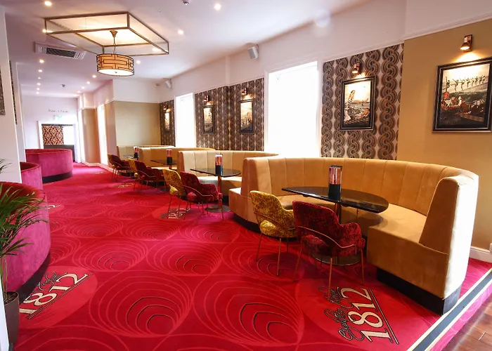 Royal Exeter Hotel