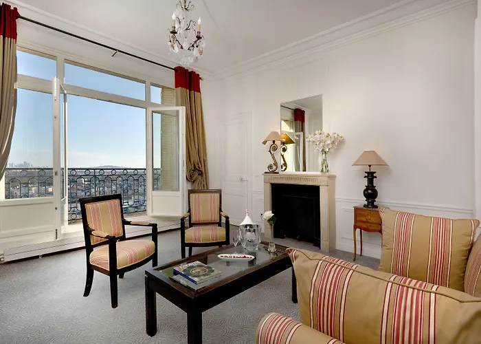 Hotel Pavillon Henri IV