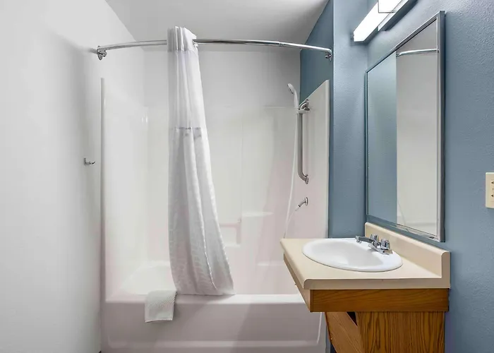 Extended Stay America Select Suites - Oklahoma City - Southeast