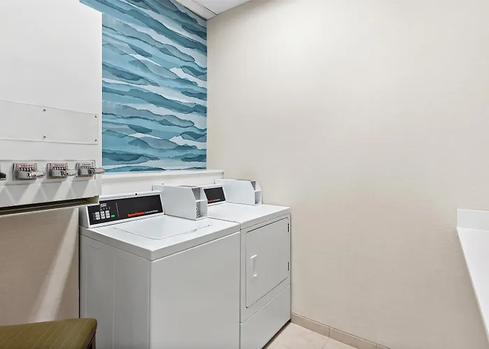 Hampton Inn & Suites Bolingbrook