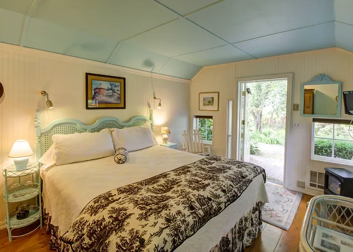 Country Cottage Of Langley