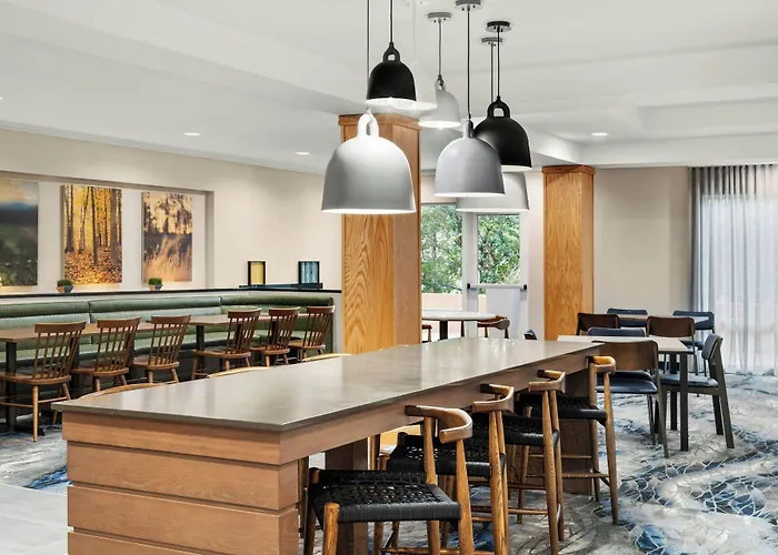 Fairfield Inn And Suites By Marriott Birmingham Fultondale / I-65