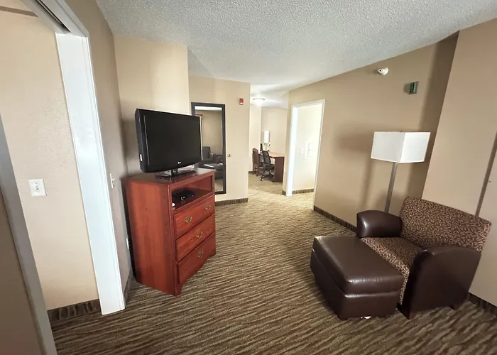 Grandstay Residential Suites Hotel - Eau Claire