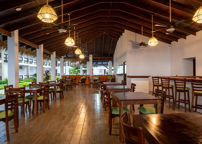 Fuego Del Sol Beachfront Hotel