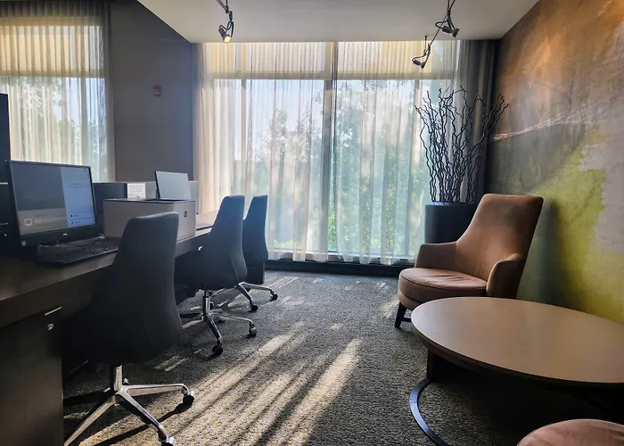 Courtyard By Marriott Silver Spring Downtown