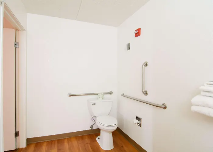 Motel 6-Leominster, Ma