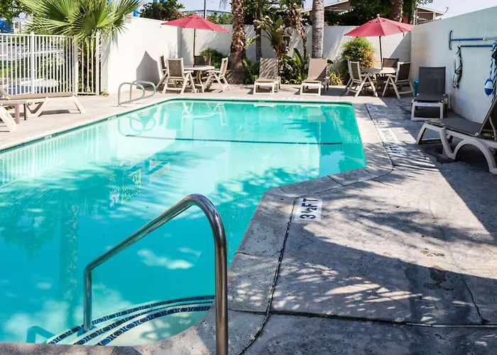 Motel 6-Bakersfield, Ca - East