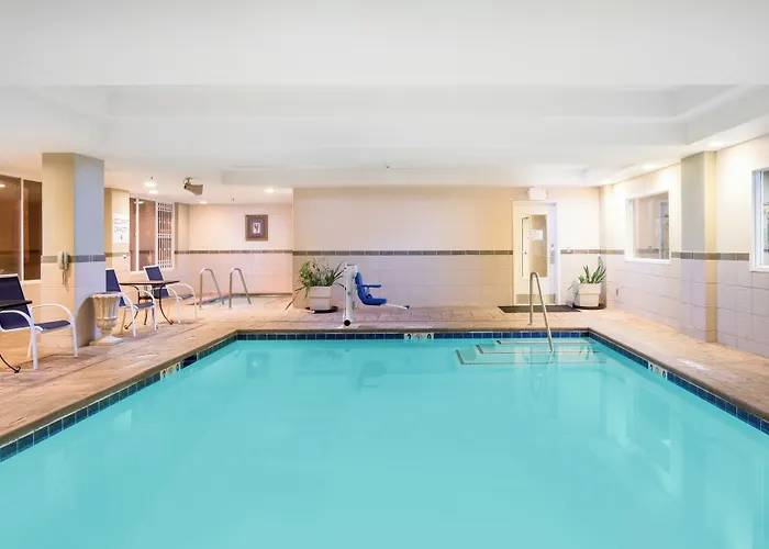 Holiday Inn Express Hotel & Suites Vacaville By Ihg