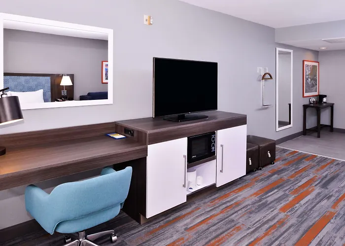 Hampton Inn & Suites Legacy Park-Frisco