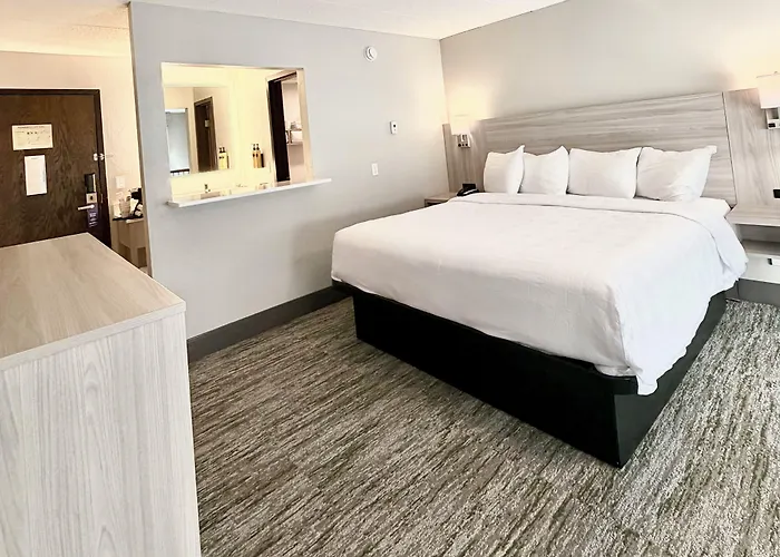 Best Western Plus Kelly Inn