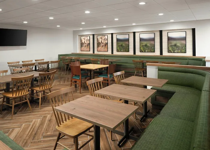 Fairfield Inn & Suites By Marriott Newark Liberty International Airport