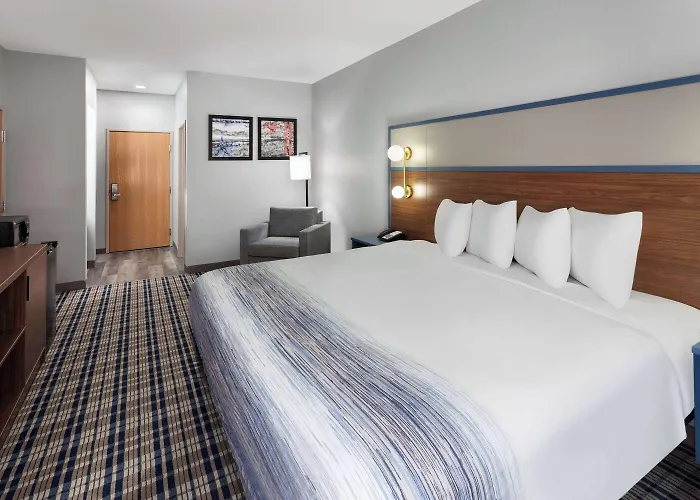 Americinn By Wyndham Eagle River Downtown
