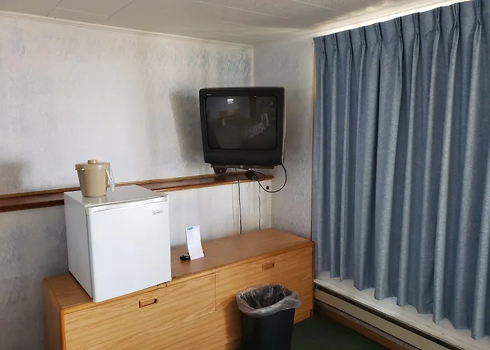Algoma Beach Motel