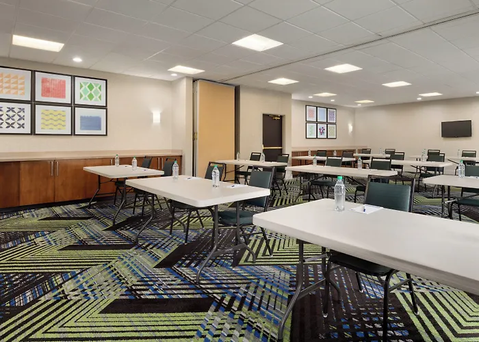Holiday Inn Express & Suites Auburn - University Area By Ihg