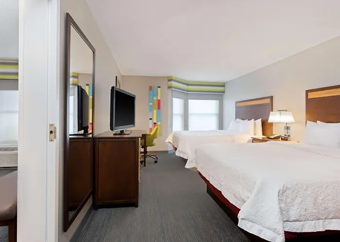 Hampton Inn & Suites Fort Myers Beach/Sanibel Gateway