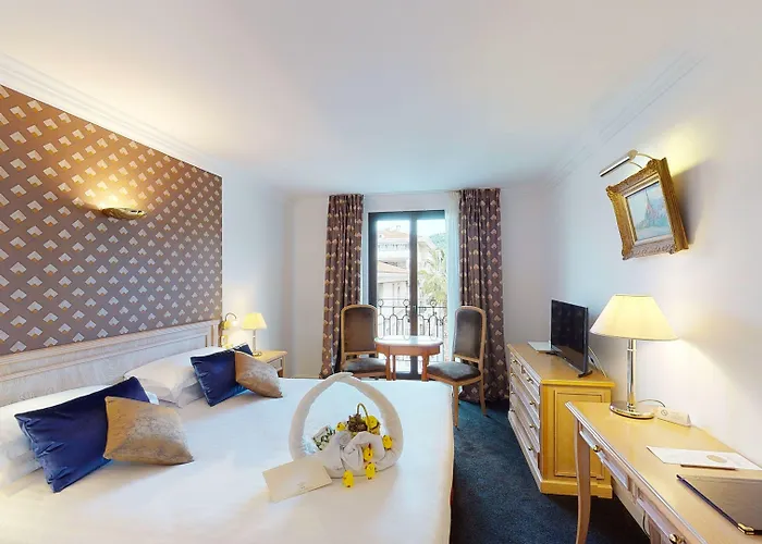 Sun Riviera Hotel