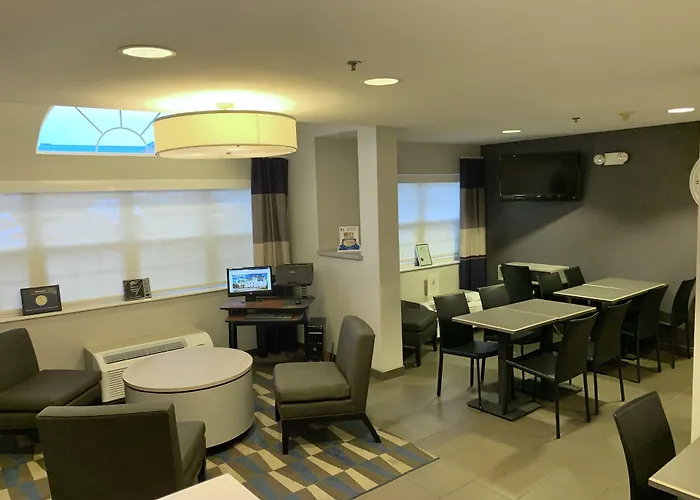 Microtel Inn And Suites - Inver Grove Heights