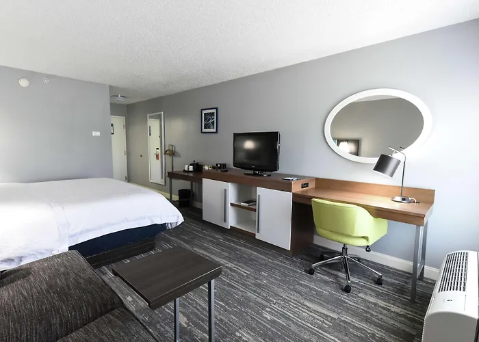 Hampton Inn Youngstown-North