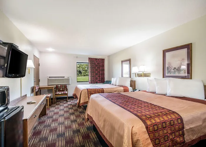 Americas Best Value Inn & Suites Harrisonville