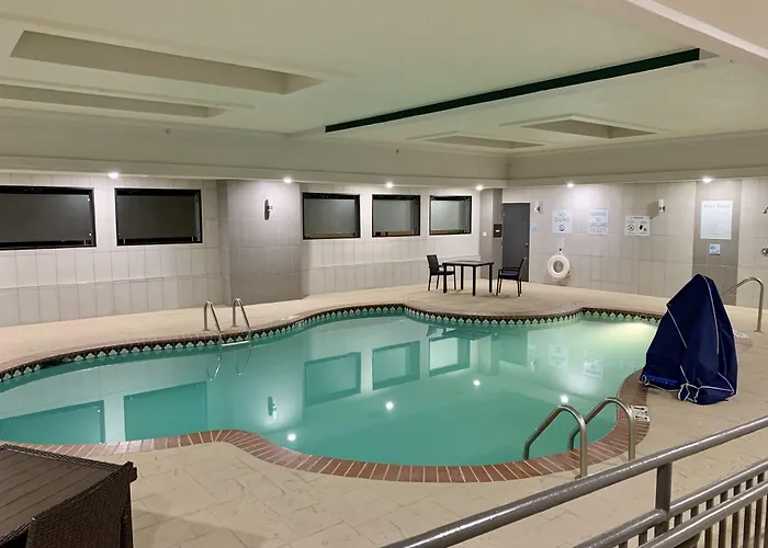 Holiday Inn Express & Suites Longview North By Ihg