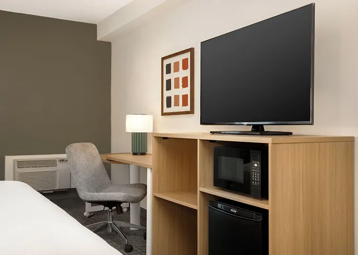 Spark By Hilton Edmundston