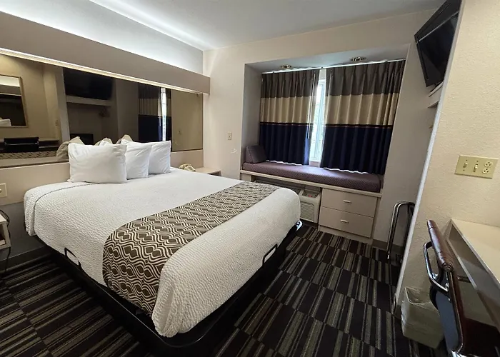 Microtel Inn By Wyndham Champaign