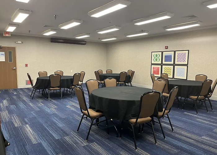 Holiday Inn Express Hotel & Suites Sioux Falls At Empire Mall By Ihg