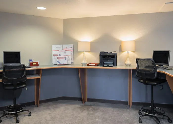 Holiday Inn Express Hotel & Suites Arcata/Eureka-Airport Area By Ihg