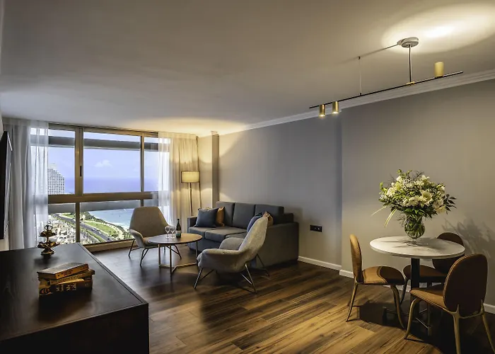 The Seasons Hotel -Studio & Suite