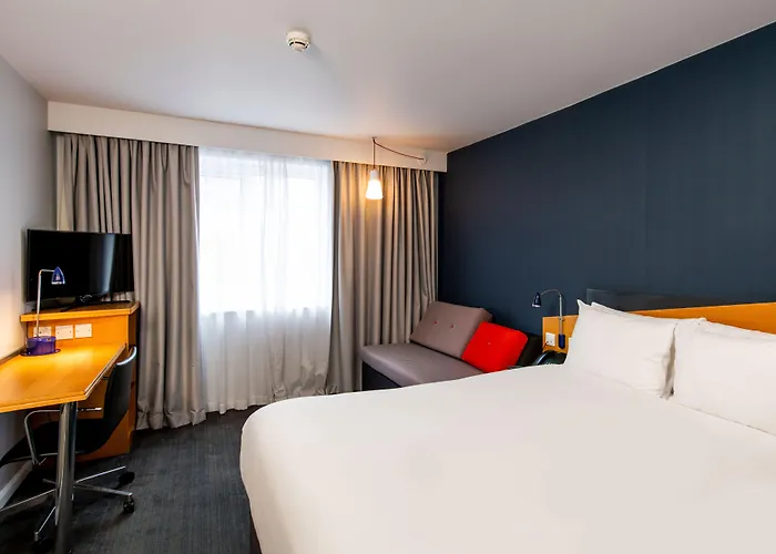 Holiday Inn Express Warwick - Stratford-Upon-Avon By Ihg