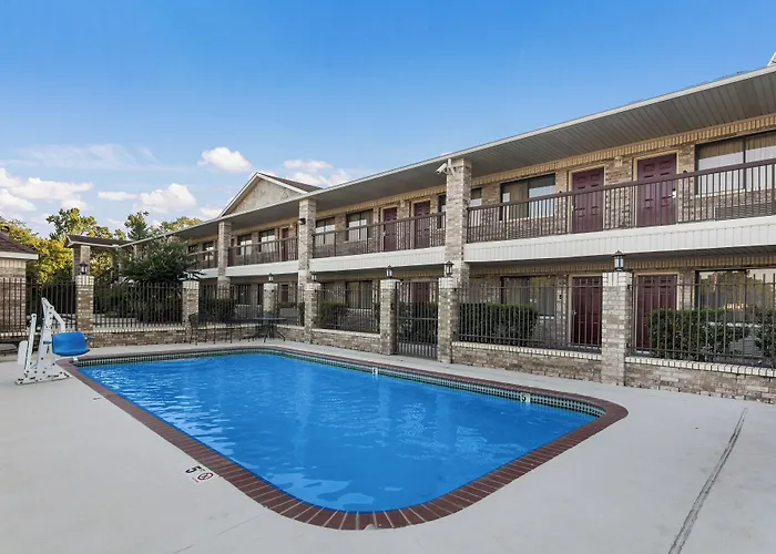 Red Roof Inn Conroe North - Willis
