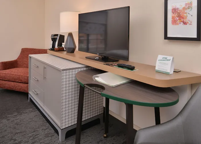 Holiday Inn & Suites Raleigh Cary By Ihg