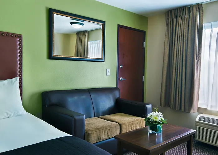 Oxford Suites Hermiston