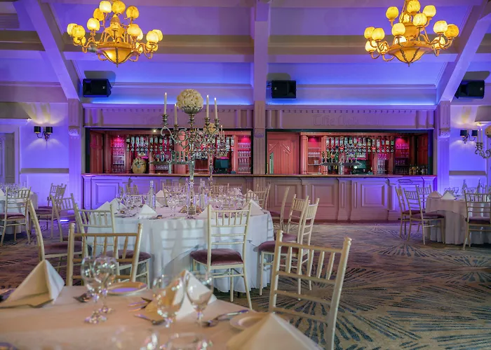 Treacys Oakwood Hotel, Shannon