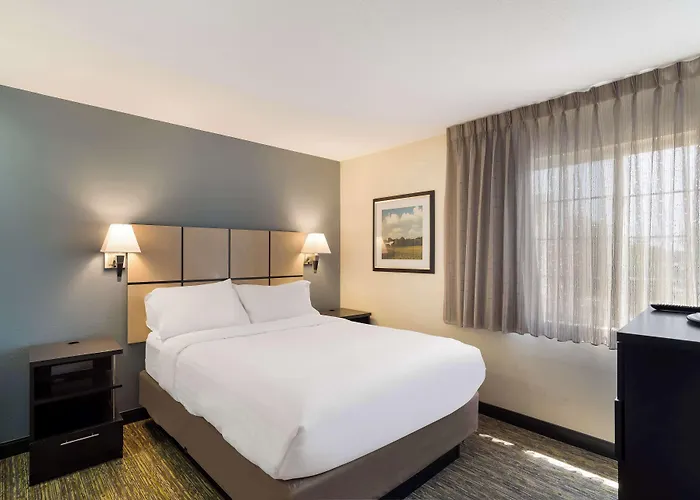 Sonesta Simply Suites Hampton