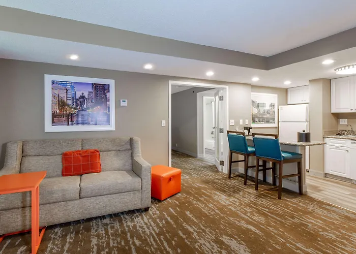 Hampton Inn & Suites Raleigh Cary Lenovo Center