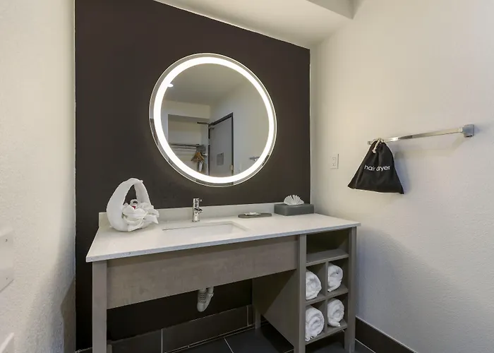 La Quinta By Wyndham Des Moines West Clive