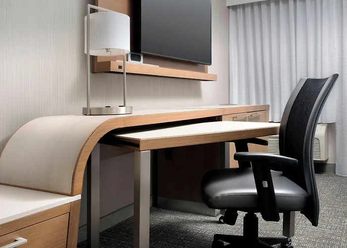 Courtyard By Marriott Portland Hillsboro