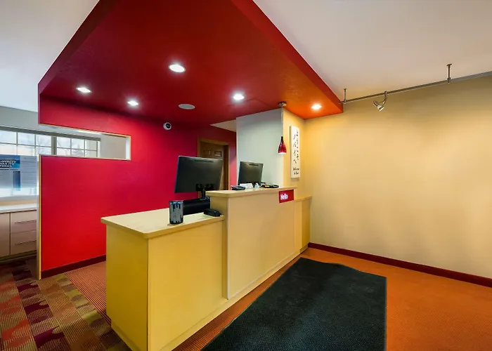 Sonesta Simply Suites Detroit Novi