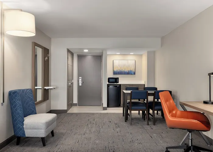 Holiday Inn Express Fayetteville Fort Bragg By Ihg